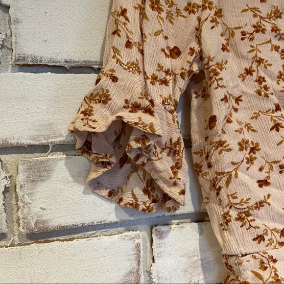 Blush floral cinch crop top boho - Picture 4 of 6